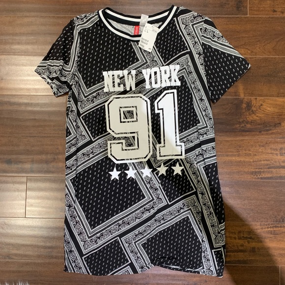 New York H&M Dress - Picture 2 of 2